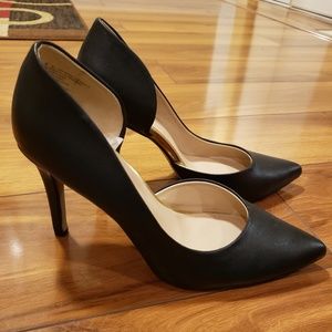 Black High Heel size 6